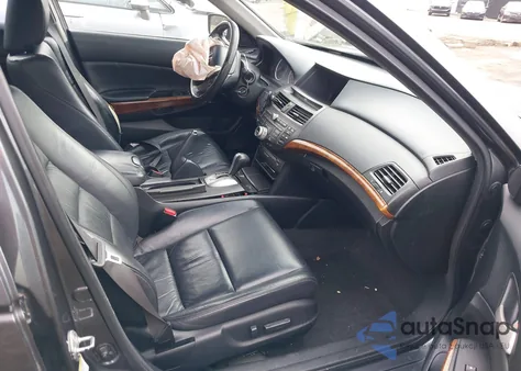 2012 Honda Accord 2.4 Ex-L z USA, uszkodzony, nr VIN 1HGCP2F84CA131207